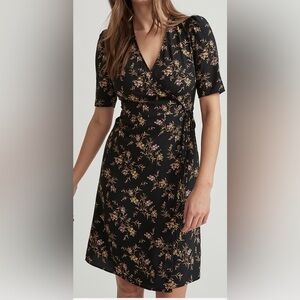 RW and Co 🌸Wrap V-Neck Short Sleeve Dress With Buttons And Tie⭐️NWT